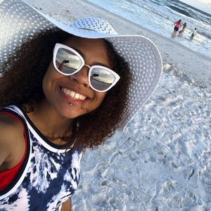 Meet your Posher, Ariel